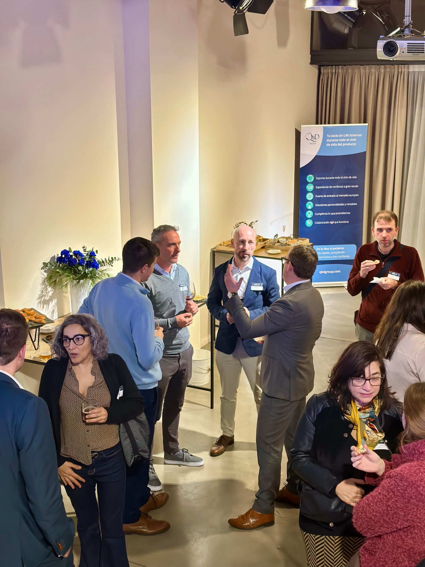 Networking entre asistentes de QbD Learn & Connect